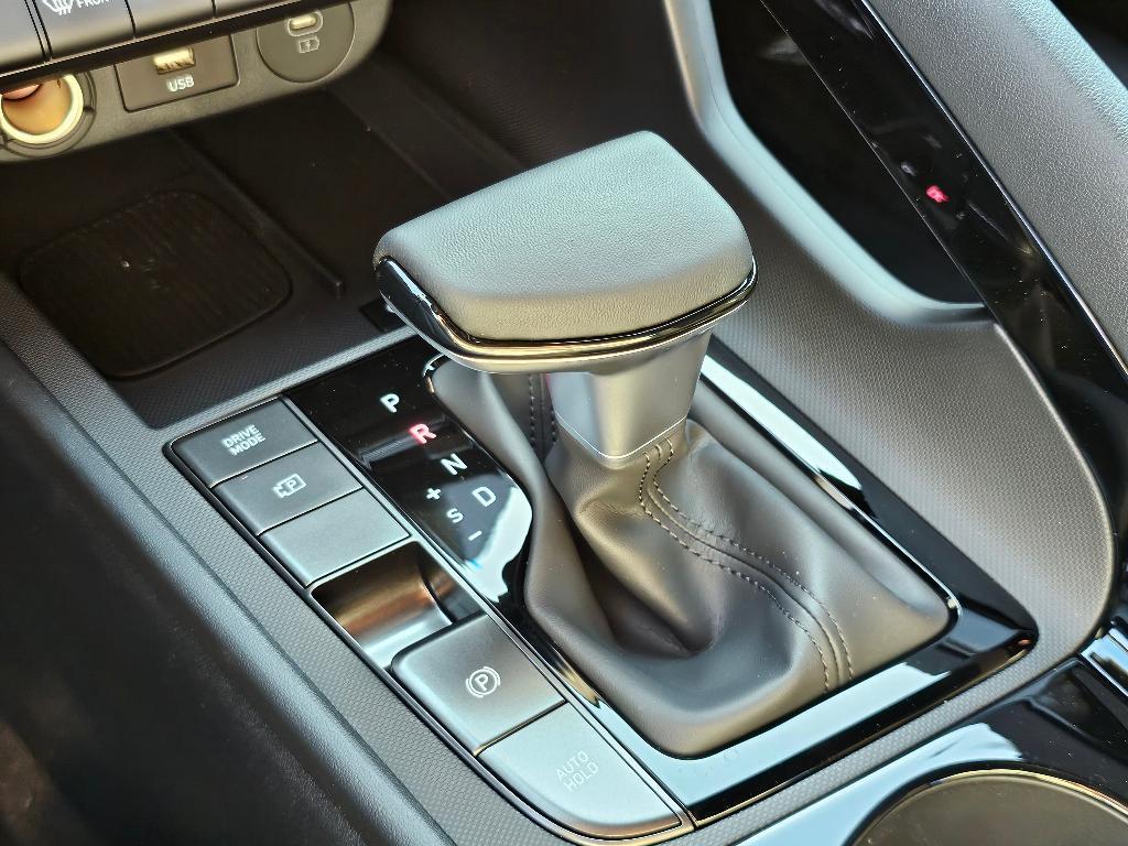 new 2025 Hyundai ELANTRA HEV car, priced at $27,417