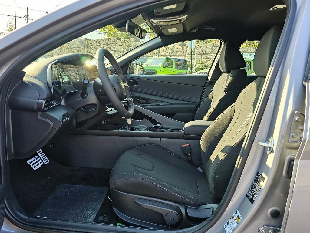 new 2025 Hyundai ELANTRA HEV car, priced at $27,417
