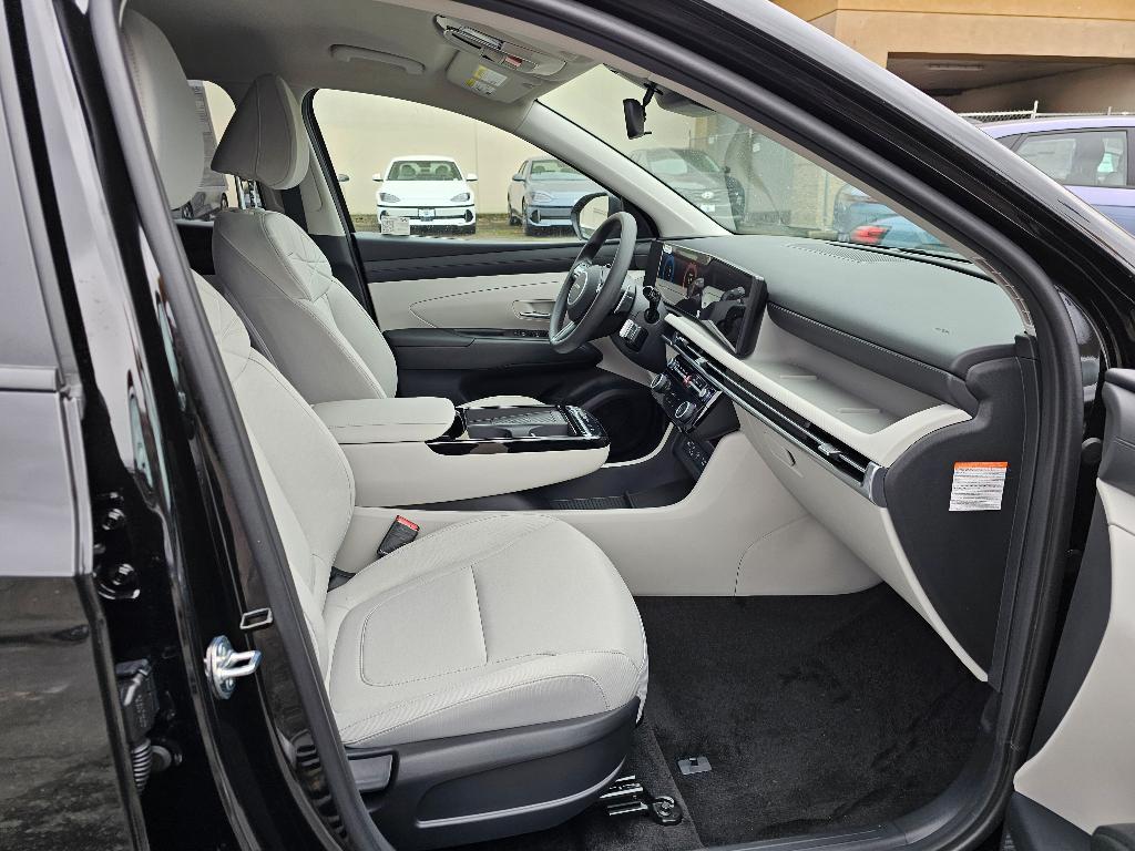 new 2025 Hyundai TUCSON Hybrid car, priced at $33,536
