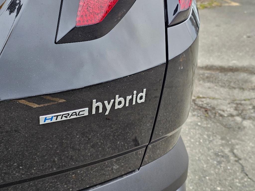 new 2025 Hyundai TUCSON Hybrid car, priced at $33,536