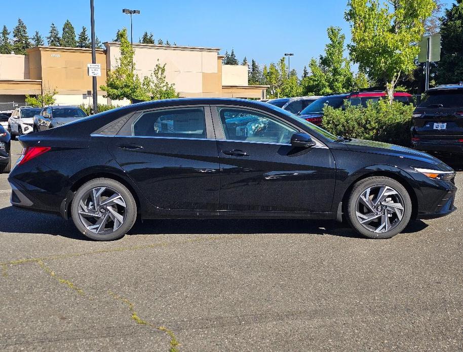 new 2024 Hyundai Elantra car, priced at $23,555