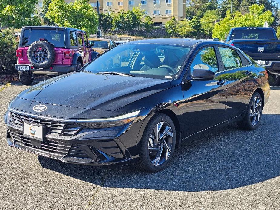 new 2024 Hyundai Elantra car, priced at $23,555