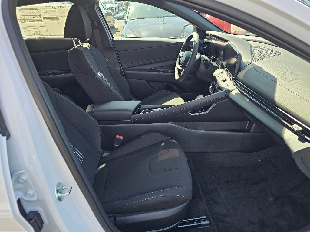 new 2025 Hyundai ELANTRA HEV car, priced at $27,906