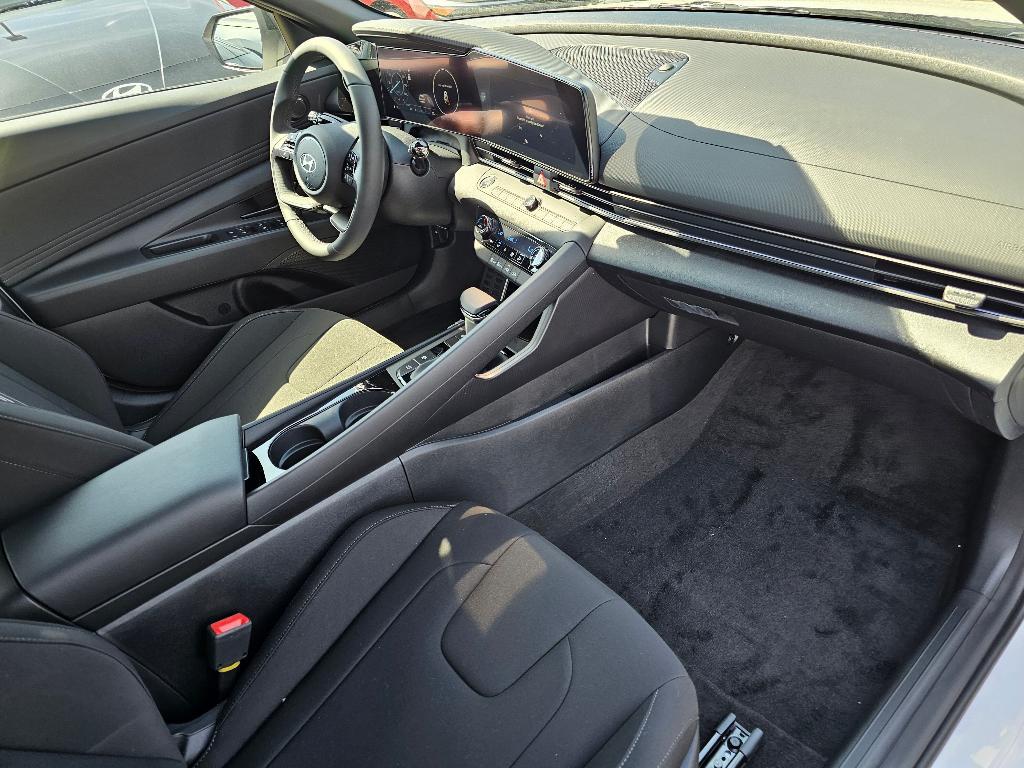 new 2025 Hyundai ELANTRA HEV car, priced at $27,906