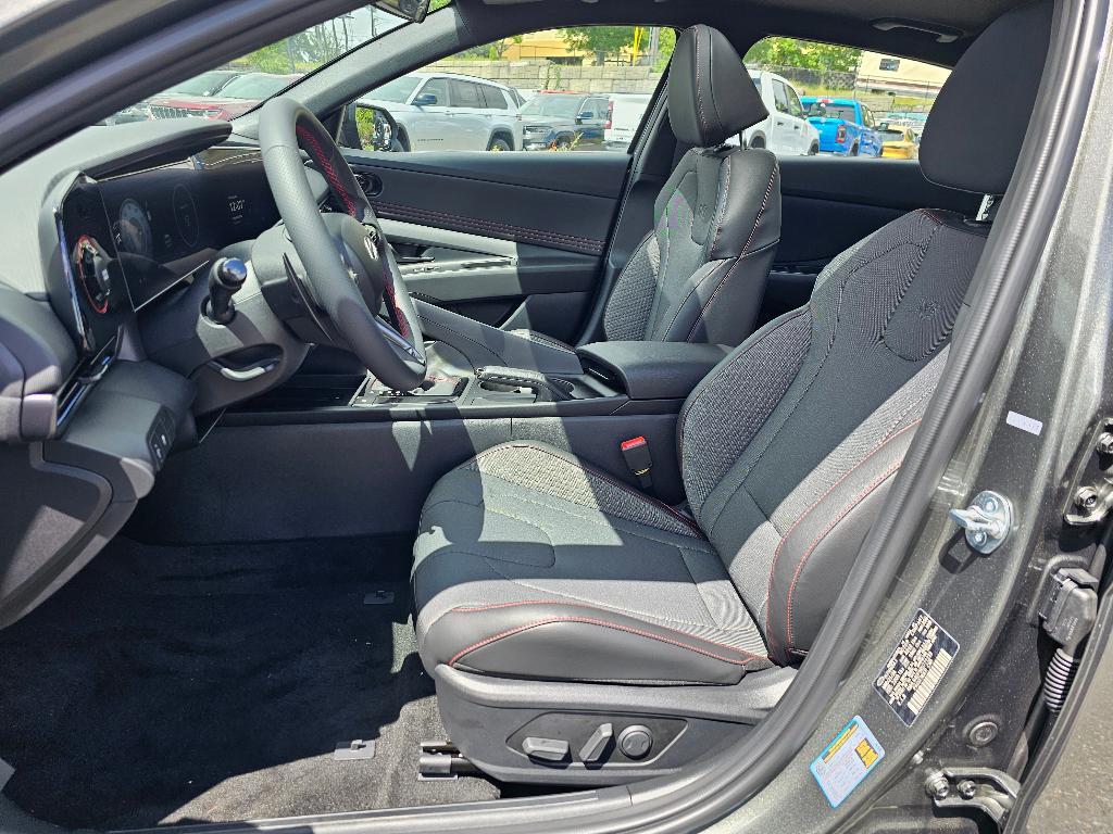 new 2024 Hyundai Elantra car, priced at $27,158