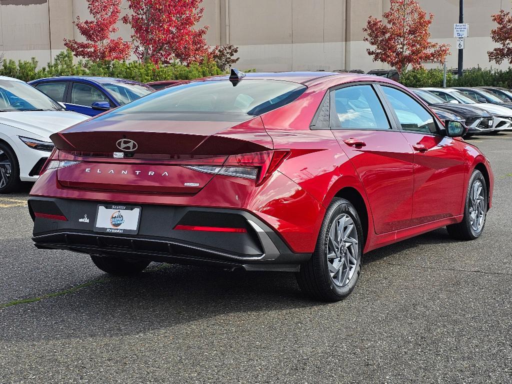 new 2025 Hyundai ELANTRA HEV car, priced at $22,366