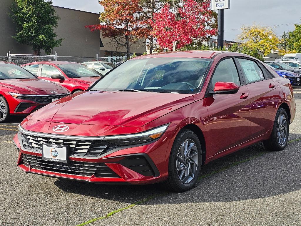 new 2025 Hyundai ELANTRA HEV car, priced at $22,366
