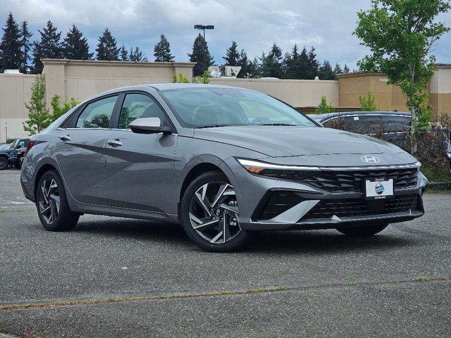 new 2024 Hyundai Elantra car, priced at $24,833