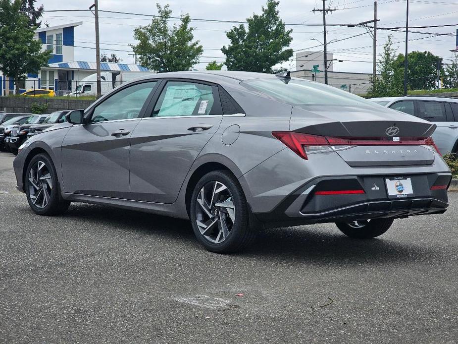 new 2024 Hyundai Elantra car, priced at $22,560