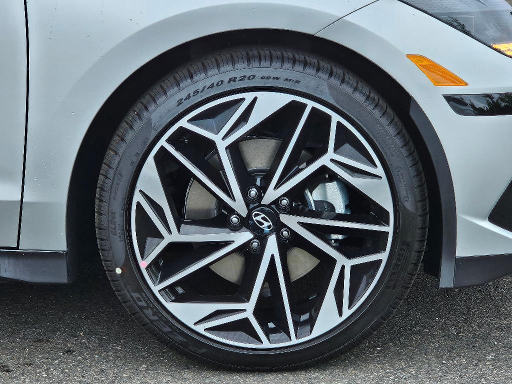 new 2025 Hyundai IONIQ 6 car, priced at $44,445