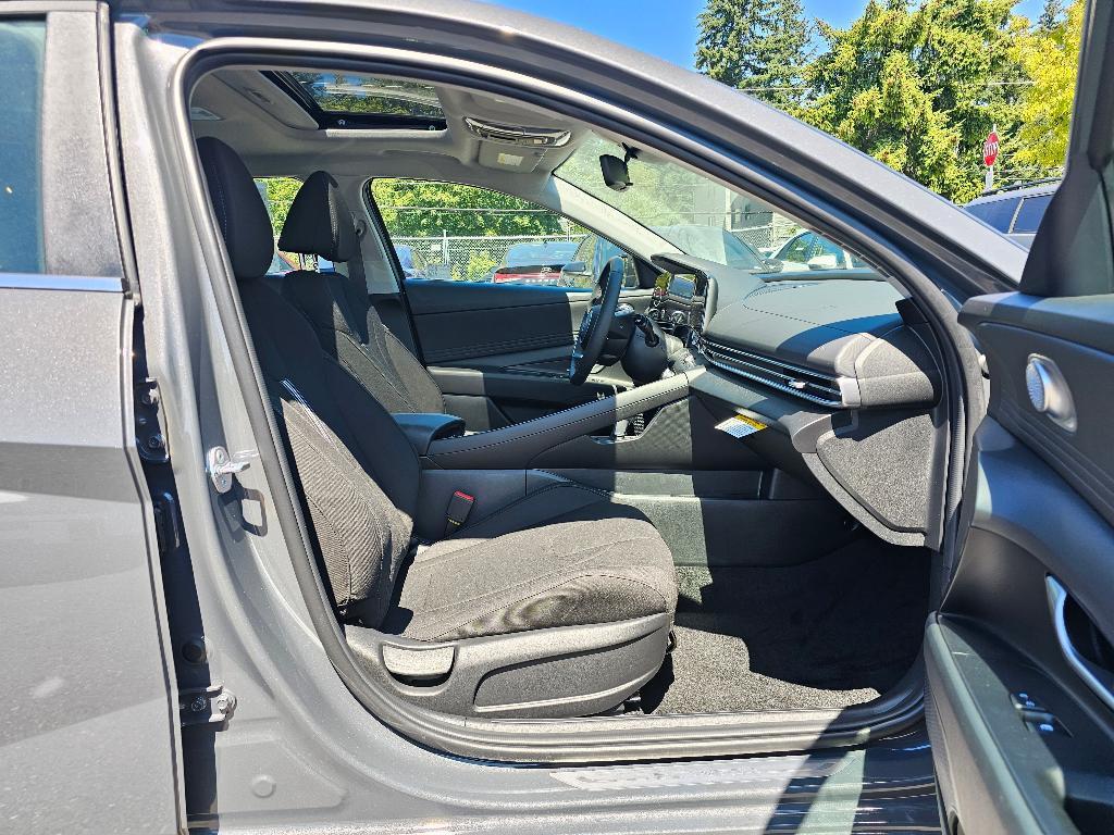 new 2025 Hyundai Elantra car, priced at $25,924
