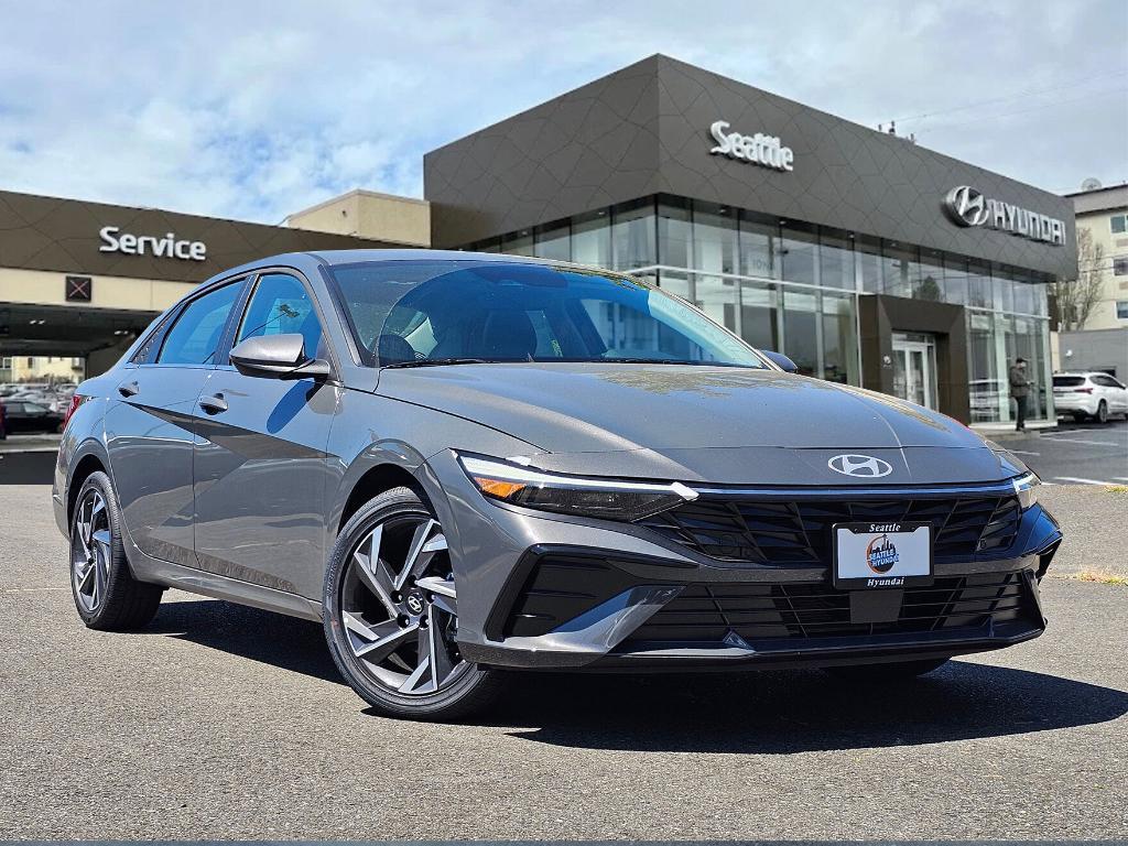 new 2025 Hyundai Elantra car, priced at $25,674