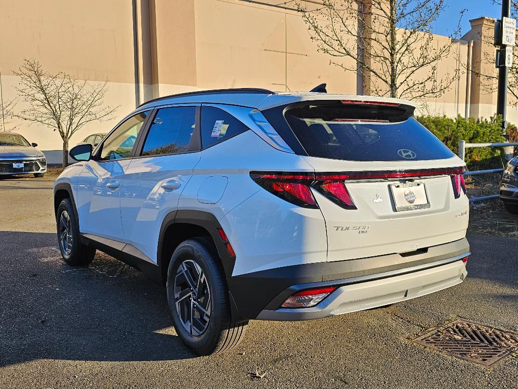 new 2025 Hyundai TUCSON Hybrid car, priced at $34,139