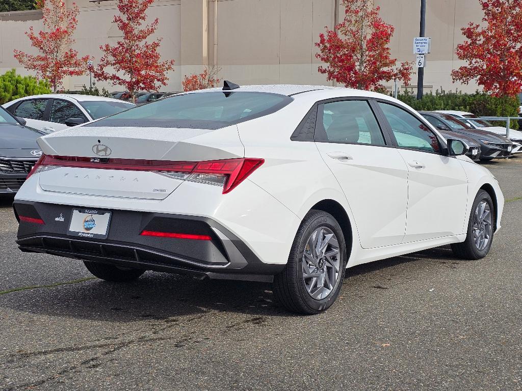 new 2026 Hyundai ELANTRA HEV car, priced at $26,024