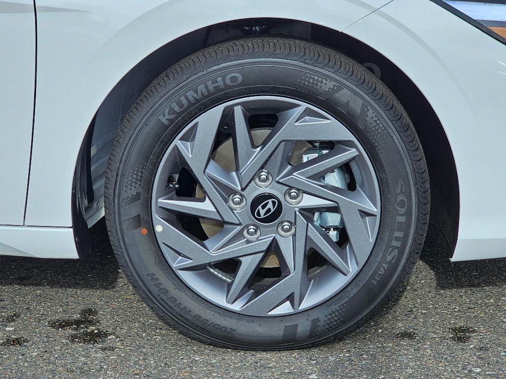 new 2026 Hyundai ELANTRA HEV car, priced at $26,024