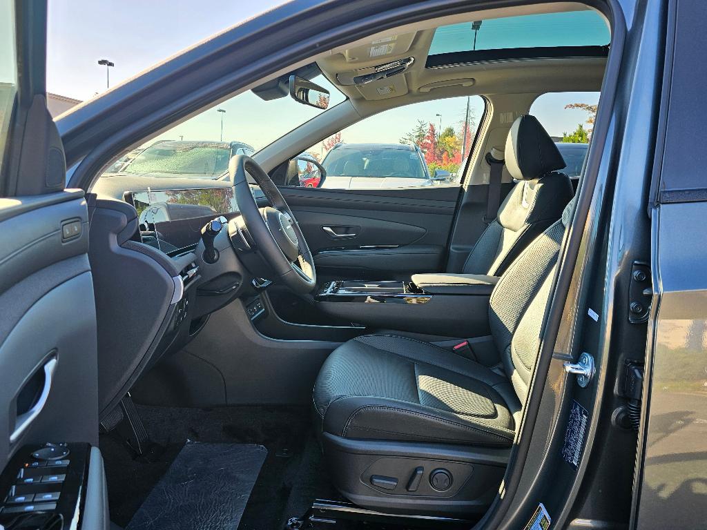 new 2025 Hyundai TUCSON Hybrid car, priced at $39,143