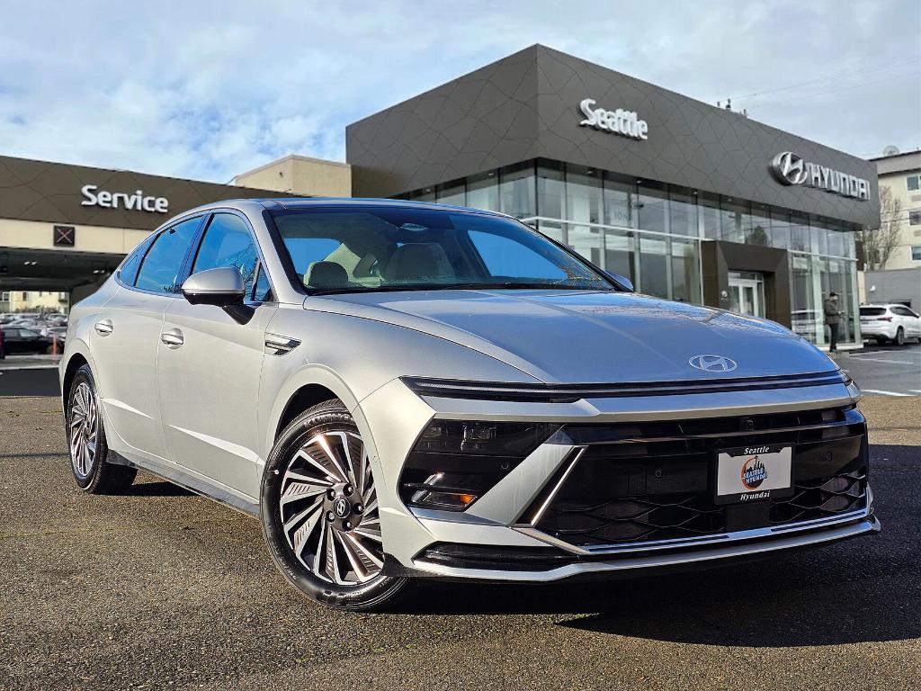 new 2025 Hyundai Sonata Hybrid car, priced at $37,648