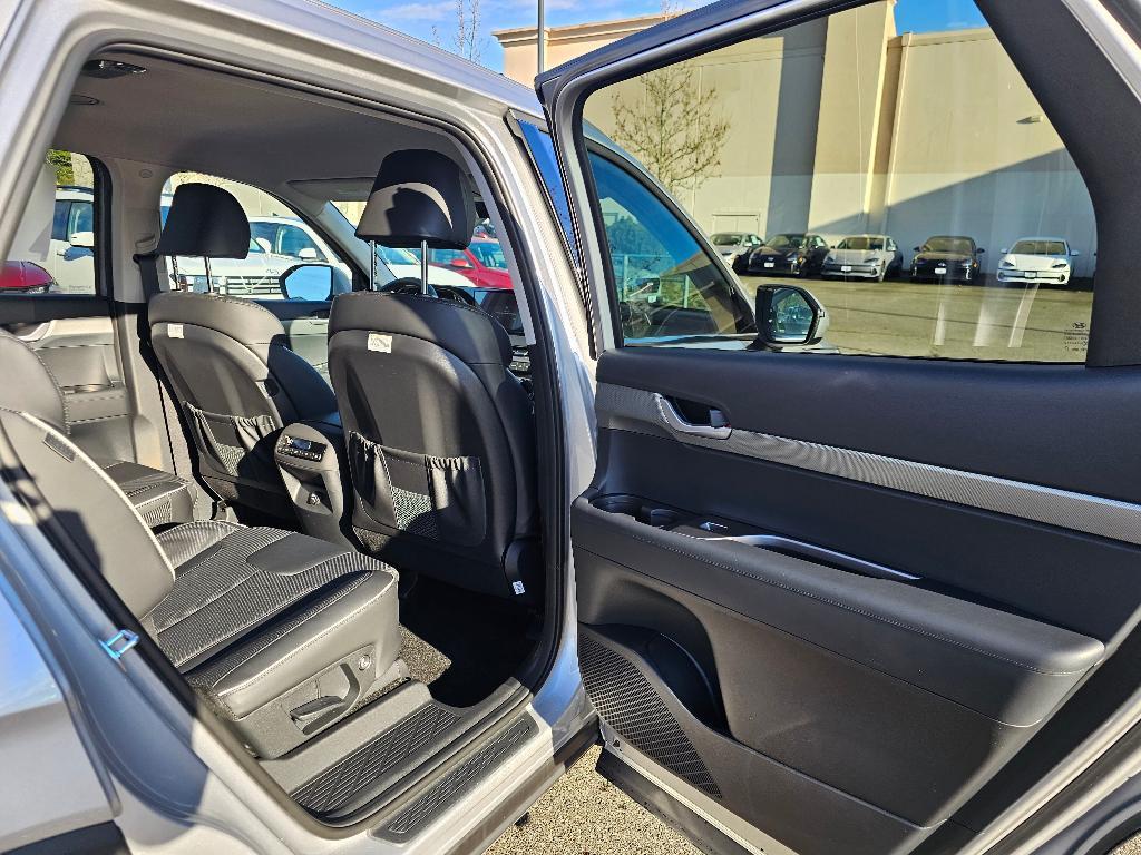 new 2025 Hyundai Palisade car, priced at $41,058