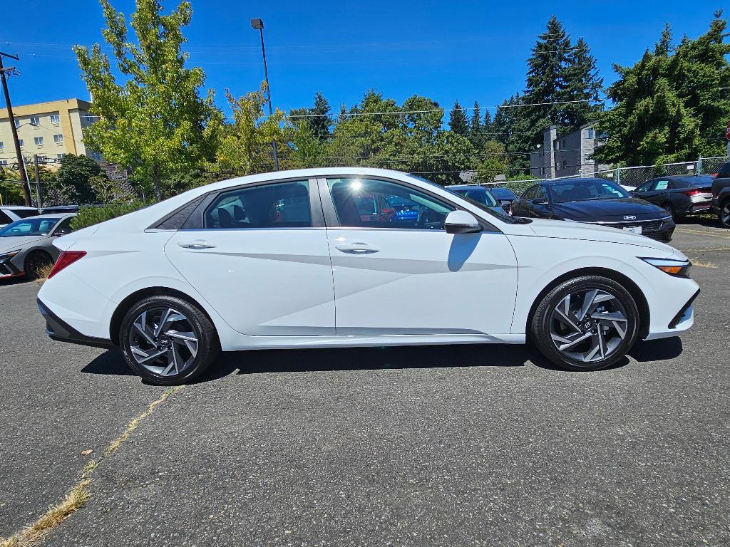 new 2025 Hyundai Elantra car, priced at $24,528