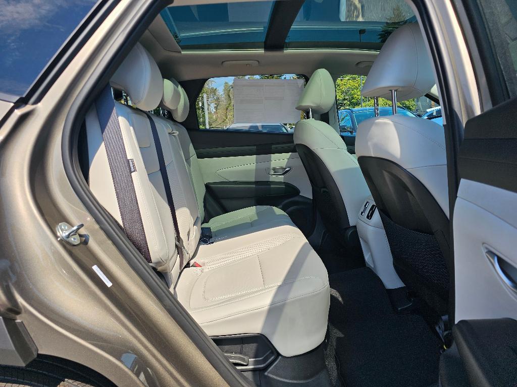 new 2025 Hyundai TUCSON Hybrid car, priced at $37,169