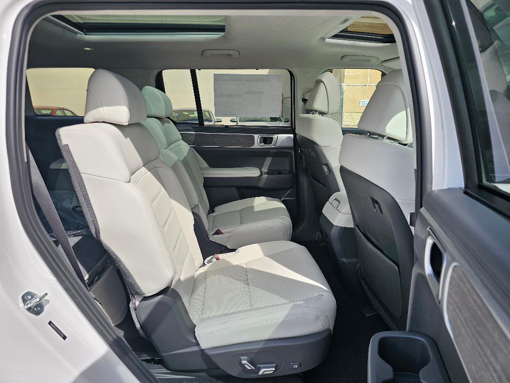 new 2025 Hyundai SANTA FE HEV car, priced at $47,953