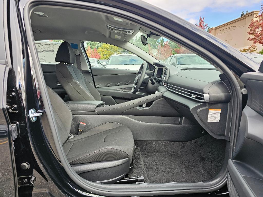 new 2025 Hyundai ELANTRA HEV car, priced at $23,083