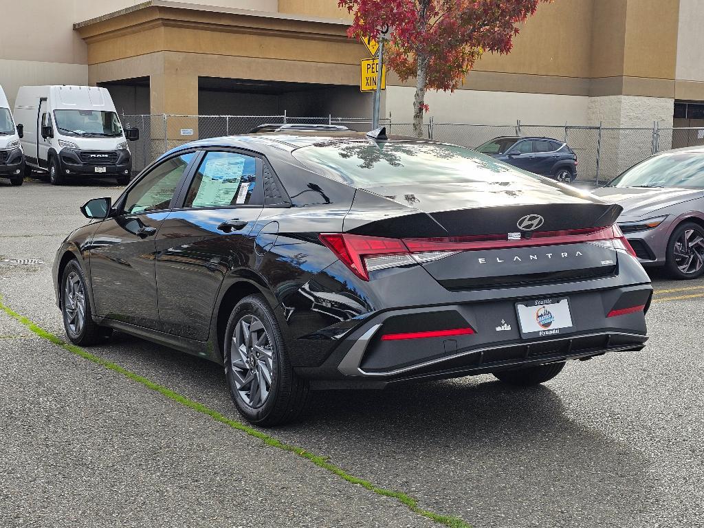 new 2025 Hyundai ELANTRA HEV car, priced at $23,083
