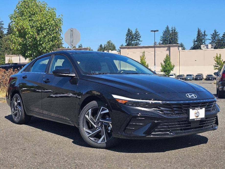 new 2024 Hyundai Elantra car, priced at $23,585