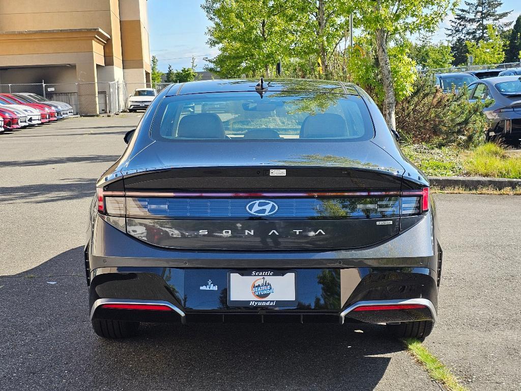 new 2025 Hyundai Sonata Hybrid car, priced at $37,310
