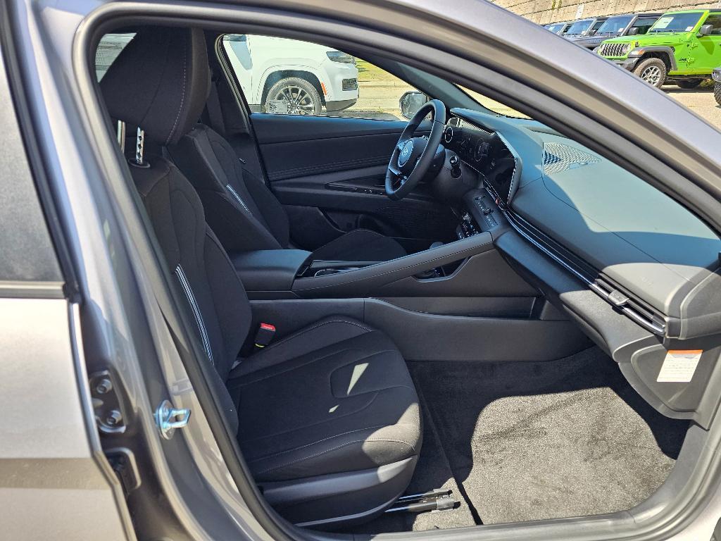 new 2025 Hyundai ELANTRA HEV car, priced at $27,467