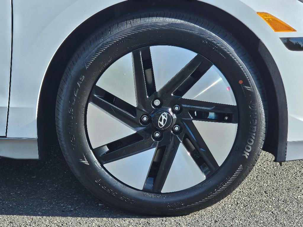 new 2025 Hyundai IONIQ 6 car, priced at $32,716