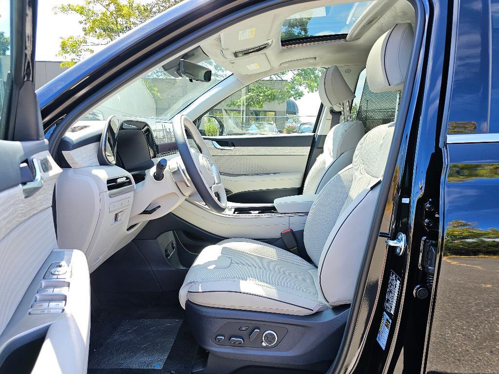 new 2025 Hyundai Palisade car, priced at $51,127