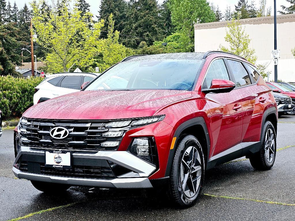 new 2025 Hyundai TUCSON Hybrid car, priced at $37,112