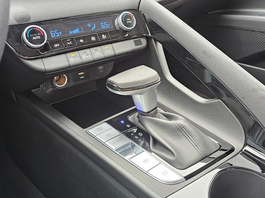 new 2026 Hyundai ELANTRA HEV car, priced at $26,024