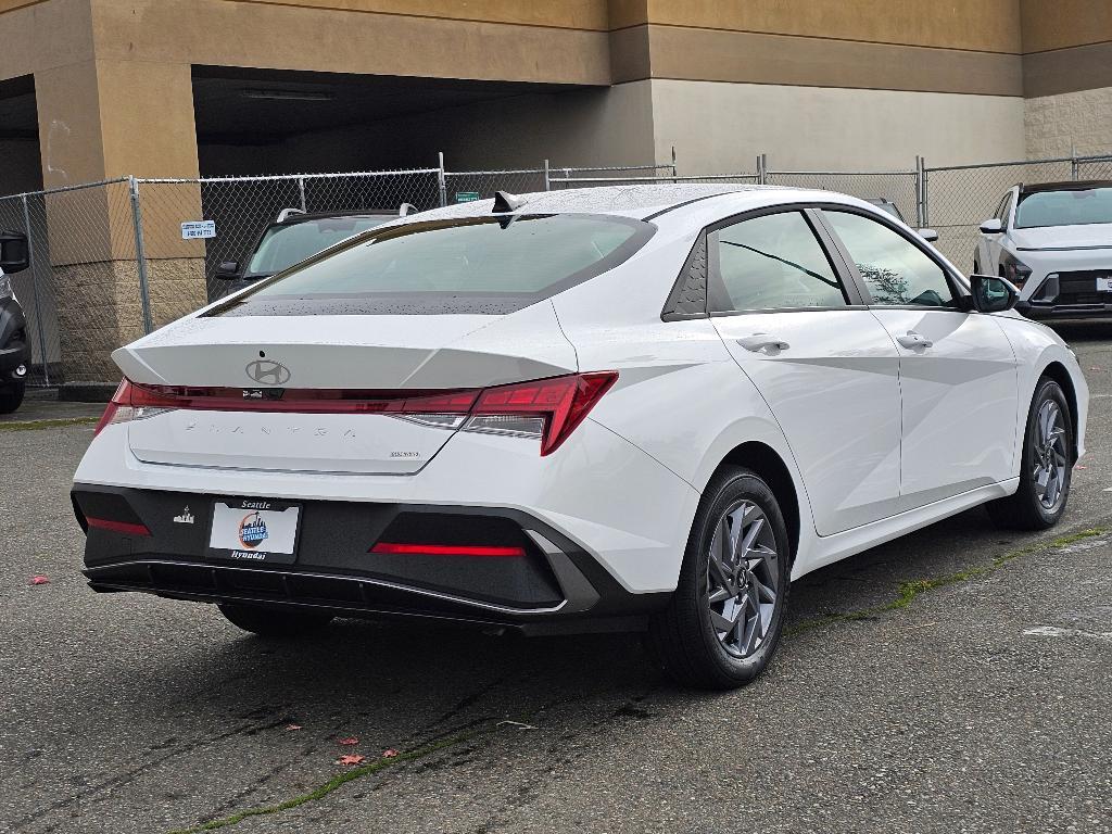 new 2026 Hyundai ELANTRA HEV car, priced at $26,024