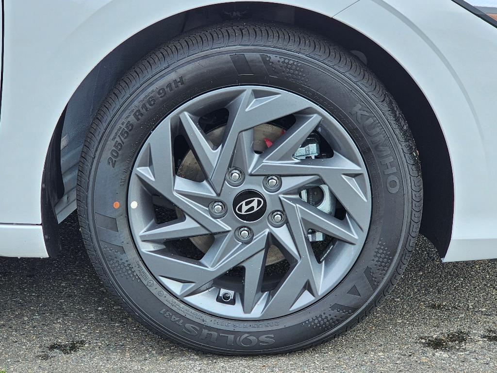 new 2026 Hyundai ELANTRA HEV car, priced at $26,024