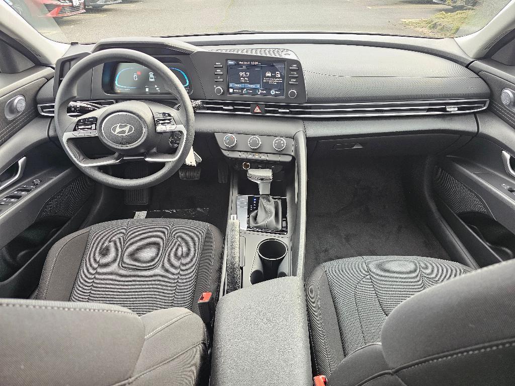 new 2025 Hyundai Elantra car, priced at $21,513