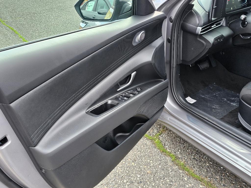 new 2025 Hyundai Elantra car, priced at $21,513