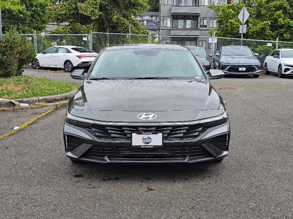 new 2025 Hyundai Elantra car, priced at $22,332