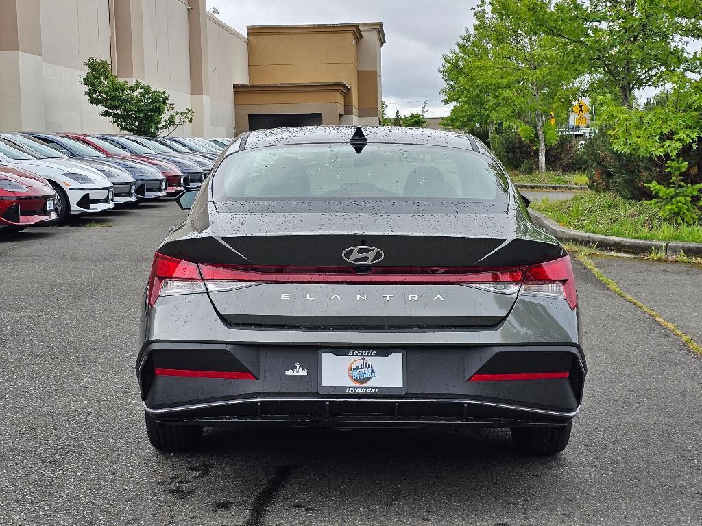 new 2025 Hyundai Elantra car, priced at $22,332