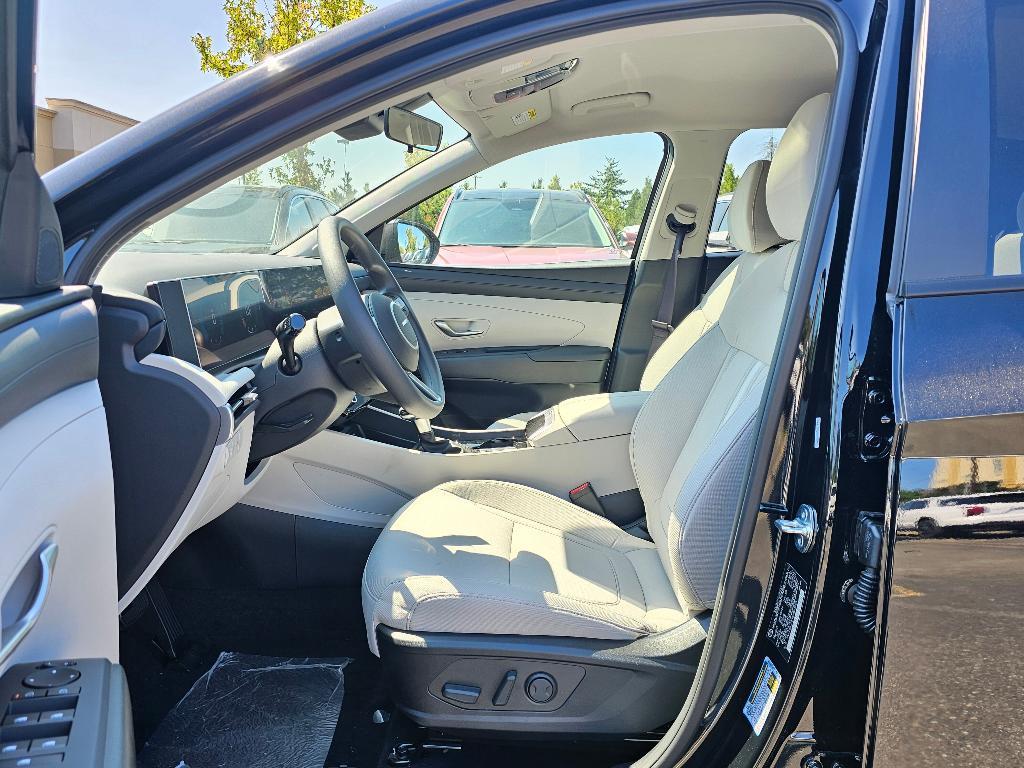 new 2025 Hyundai Tucson car, priced at $28,415