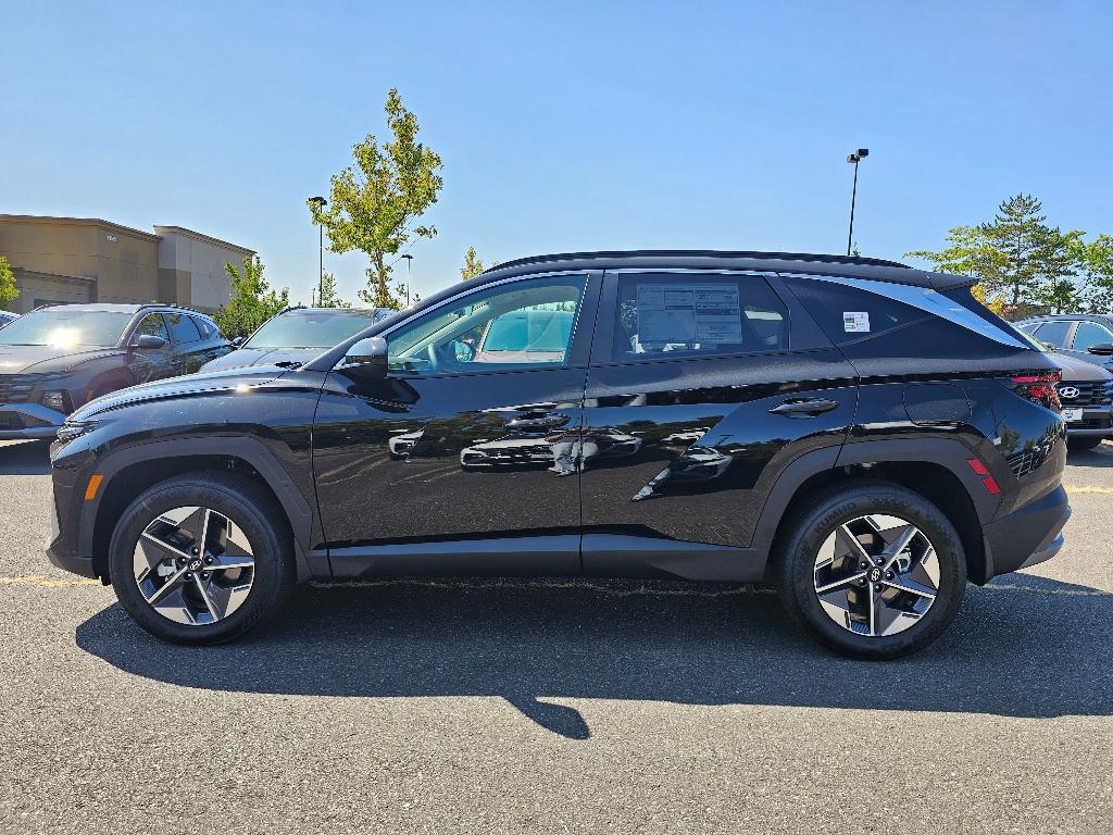 new 2025 Hyundai Tucson car, priced at $28,415