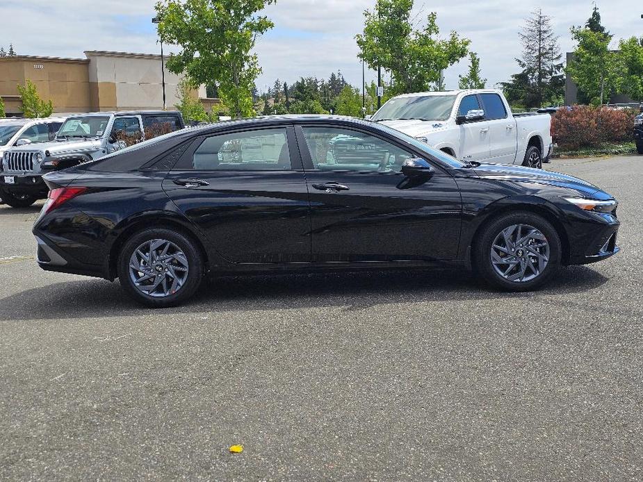 new 2024 Hyundai Elantra car, priced at $21,805