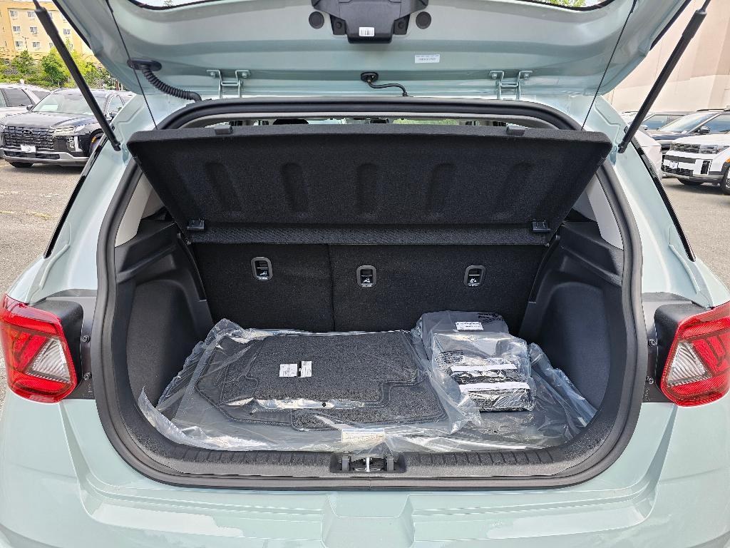 new 2025 Hyundai Venue car, priced at $20,998