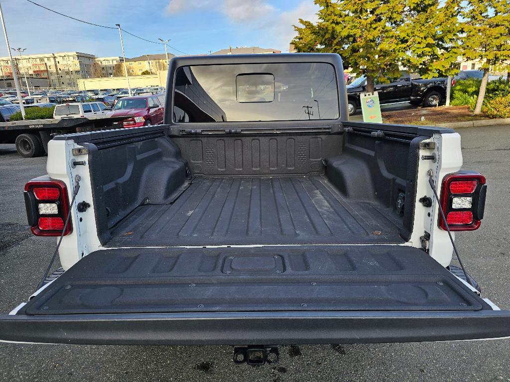 used 2021 Jeep Gladiator car, priced at $31,032