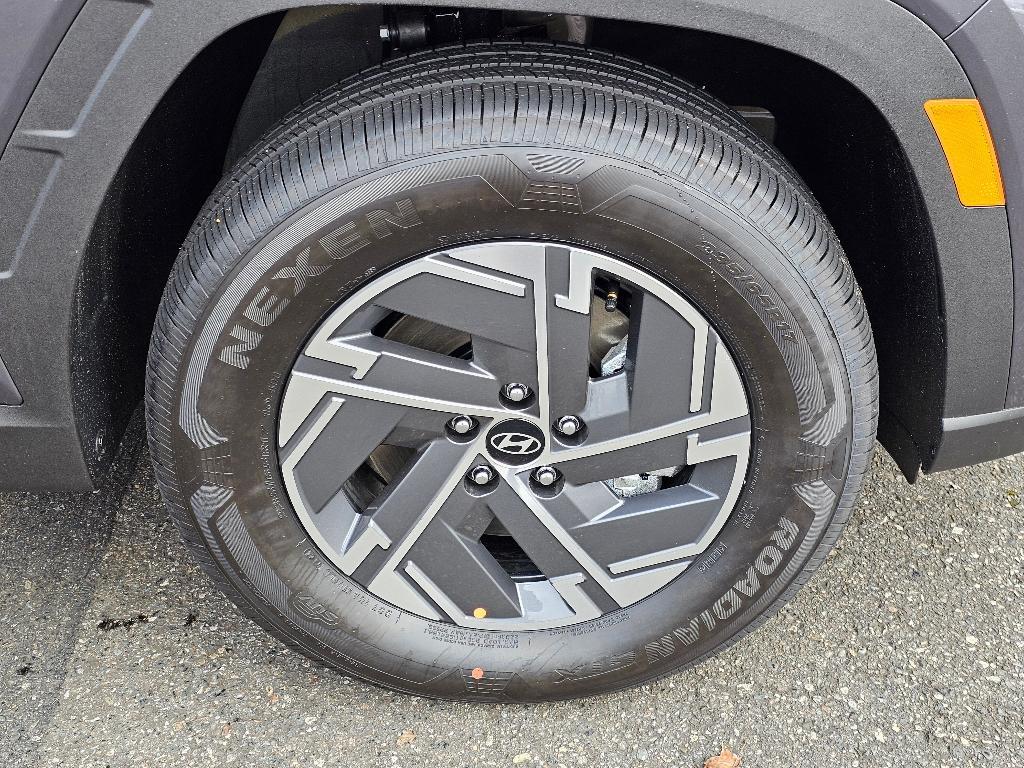 new 2025 Hyundai TUCSON Hybrid car, priced at $33,536