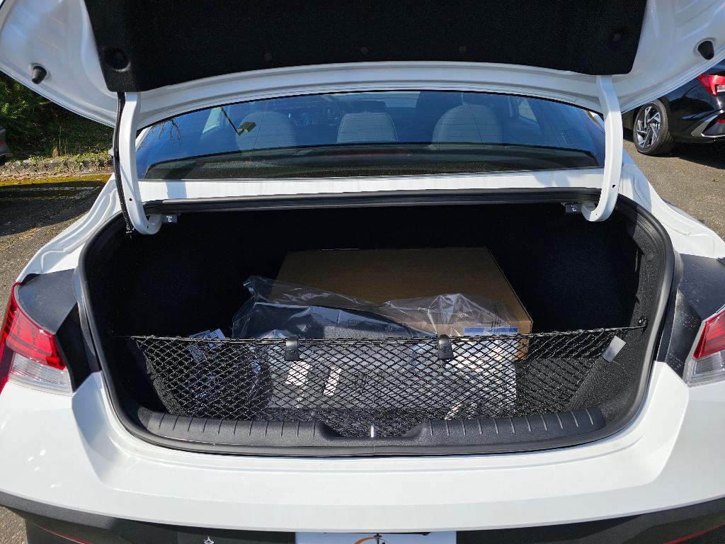 new 2025 Hyundai ELANTRA HEV car, priced at $27,956