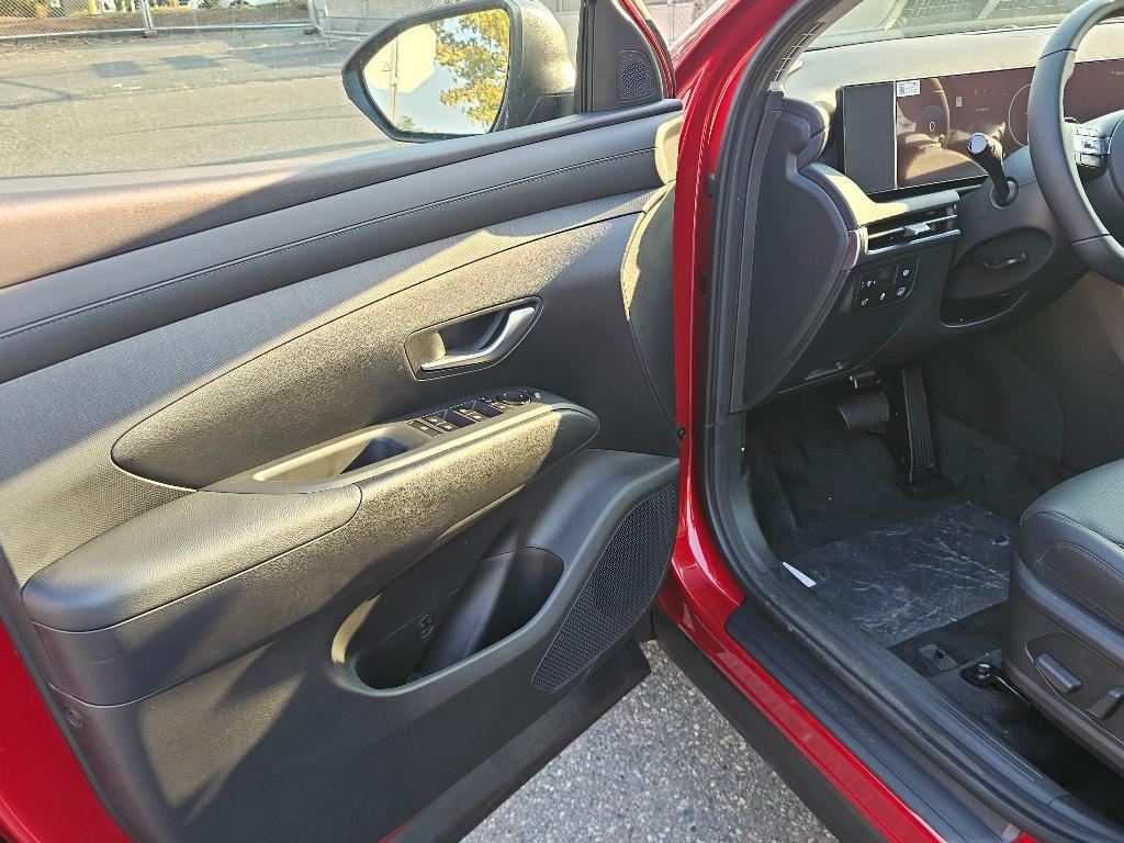 new 2025 Hyundai TUCSON Hybrid car, priced at $34,878