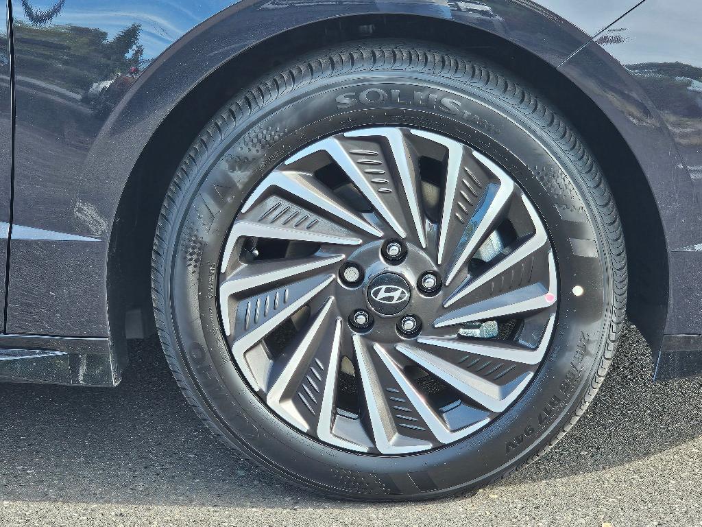 new 2025 Hyundai Sonata Hybrid car, priced at $30,968
