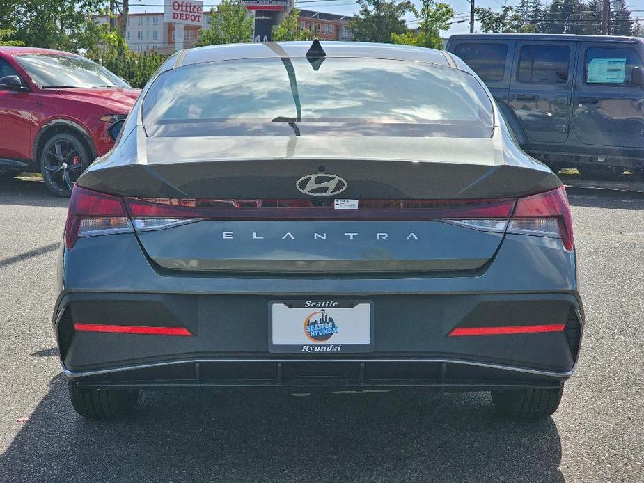 new 2024 Hyundai Elantra car, priced at $23,148